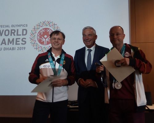 Innenminister empfängt Olympioniken des TSV Schmiden