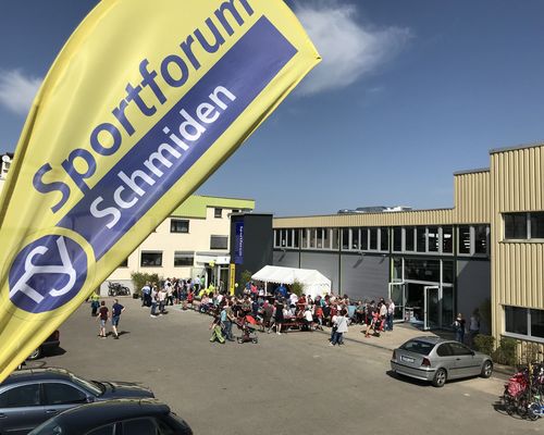 Eröffnung des Sportforums: Hüpfseil, Kletterwand und Rindfleisch-Sparring (Fellbacher Zeitung)