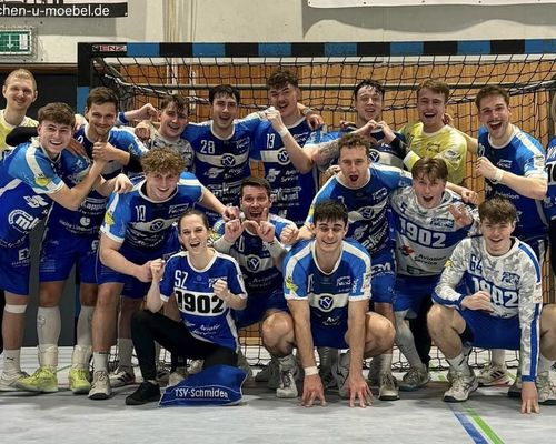 Spitzenspiel im Pumakäfig