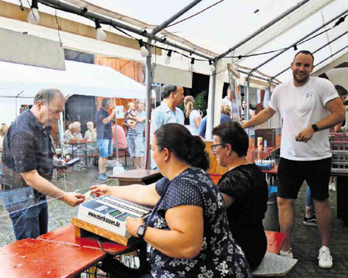 Das erste große Fest besteht den Corona-Test